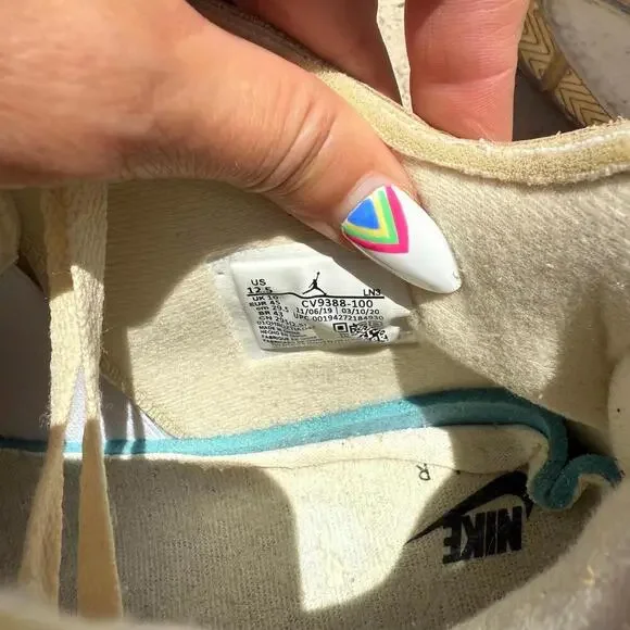 FLAWED Nike Air Jordan 4 Retro Off-White Sail Sneakers